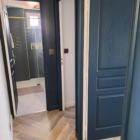 2 Chambres, Climatise, 450m De La Mer, 150m Du Centre St Aygulf *
