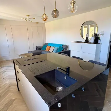 2 Chambres, Climatise, 450m De La Mer, 150m Du Centre St Aygulf Fréjus